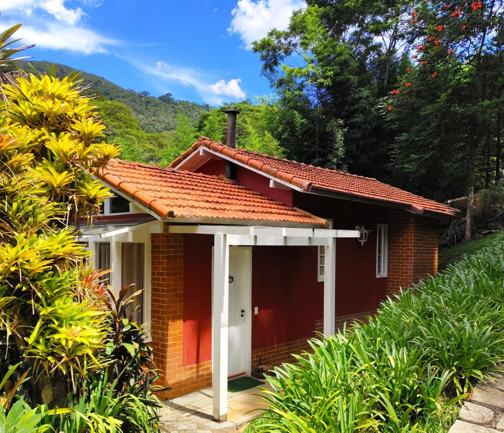 Su Paradise Villa Chales E Suites Correas Room photo